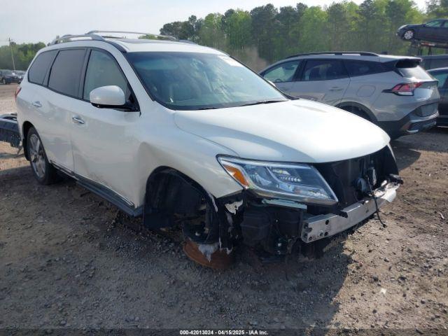  Salvage Nissan Pathfinder