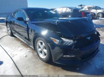  Salvage Ford Mustang