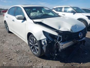  Salvage Nissan Altima