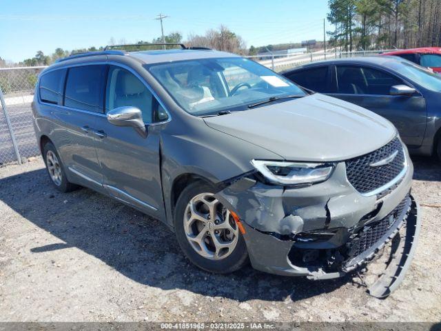  Salvage Chrysler Pacifica