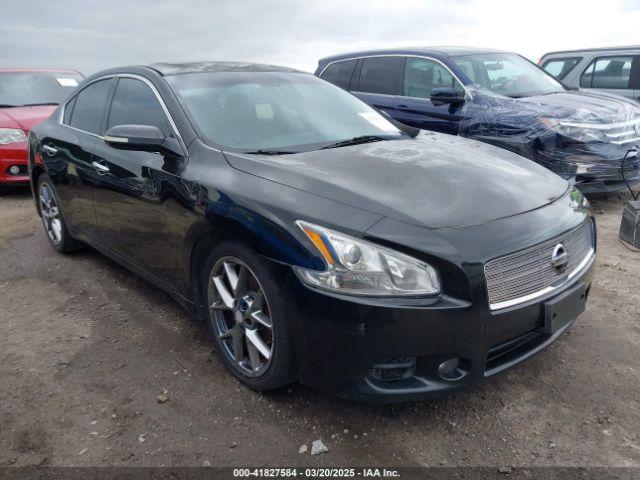  Salvage Nissan Maxima