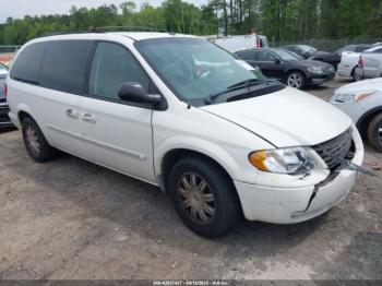  Salvage Chrysler Town & Country