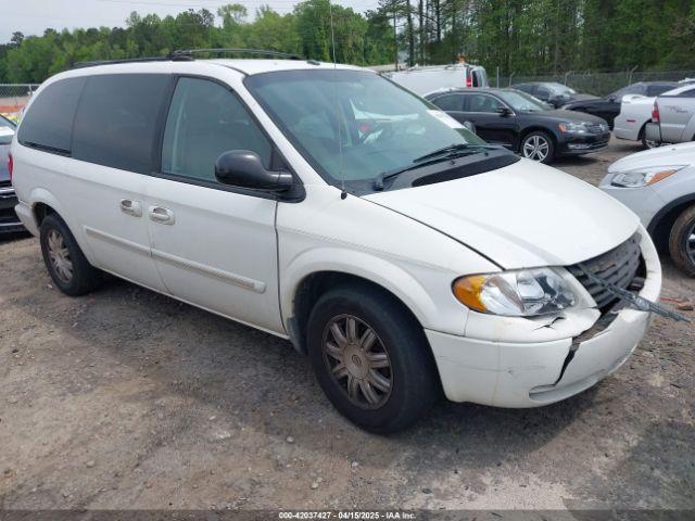  Salvage Chrysler Town & Country