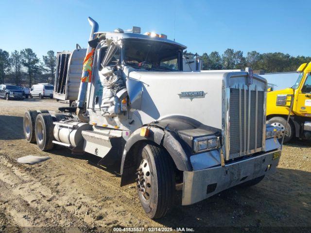  Salvage Kenworth Construction