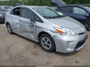  Salvage Toyota Prius