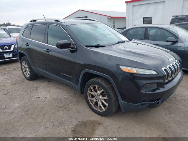  Salvage Jeep Cherokee