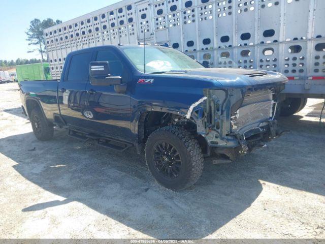  Salvage Chevrolet Silverado 2500