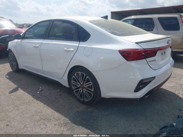  Salvage Kia Forte