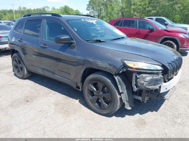  Salvage Jeep Cherokee