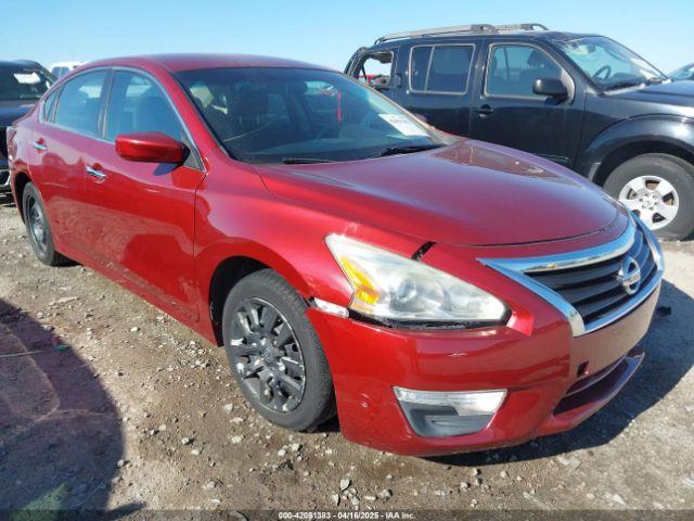  Salvage Nissan Altima