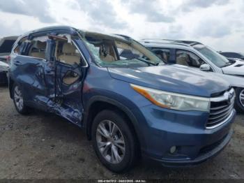  Salvage Toyota Highlander
