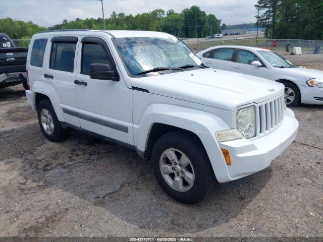  Salvage Jeep Liberty