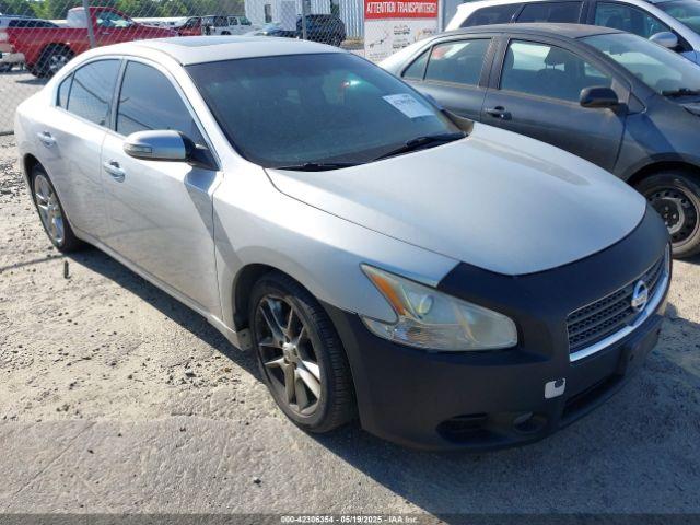  Salvage Nissan Maxima