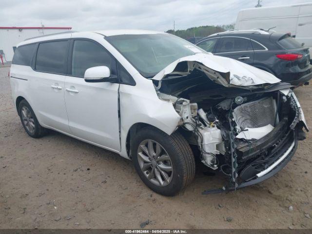  Salvage Kia Sedona