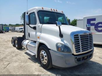  Salvage Freightliner Cascadia 125