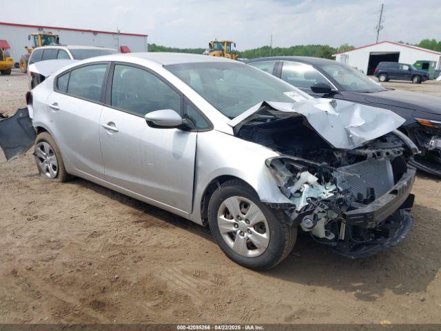  Salvage Kia Forte