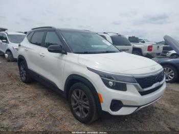  Salvage Kia Seltos