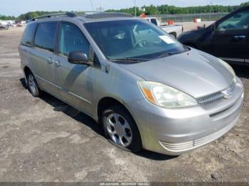  Salvage Toyota Sienna