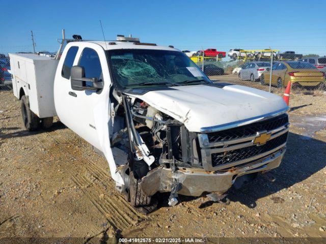  Salvage Chevrolet Silverado 3500