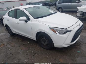  Salvage Toyota Yaris