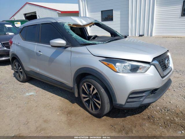  Salvage Nissan Kicks