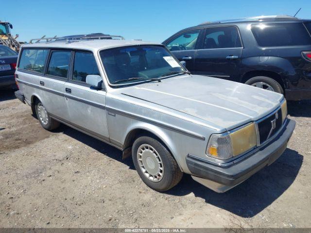  Salvage Volvo 245