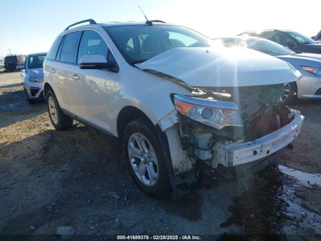  Salvage Ford Edge
