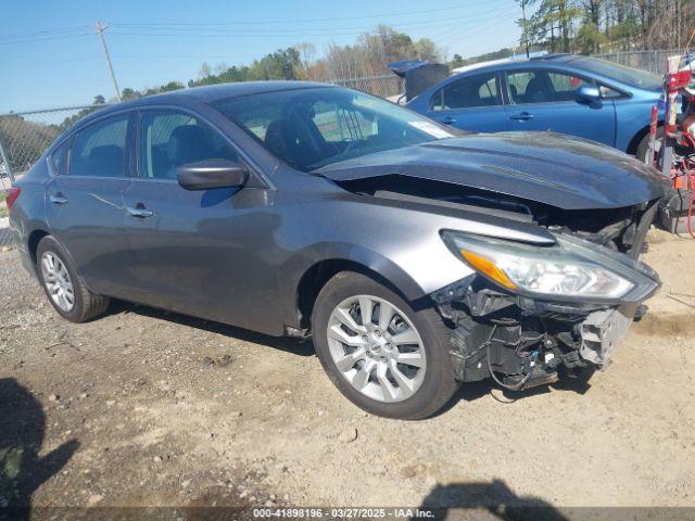  Salvage Nissan Altima