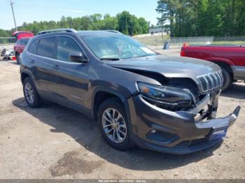  Salvage Jeep Cherokee