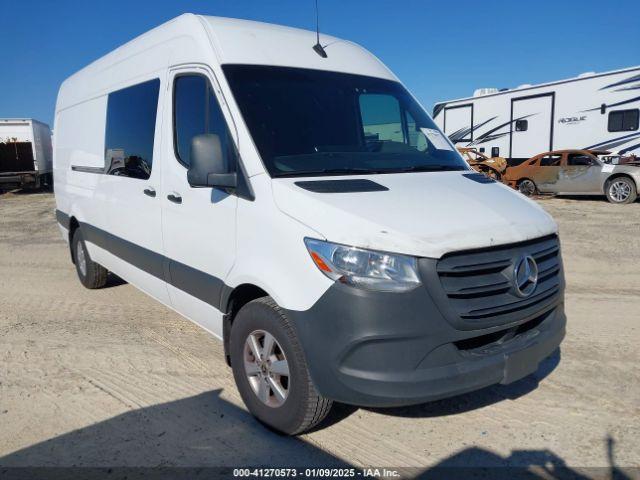  Salvage Mercedes-Benz Sprinter 2500