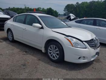  Salvage Nissan Altima