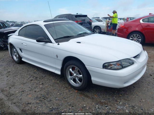  Salvage Ford Mustang