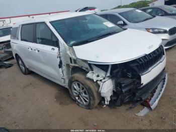  Salvage Kia Carnival