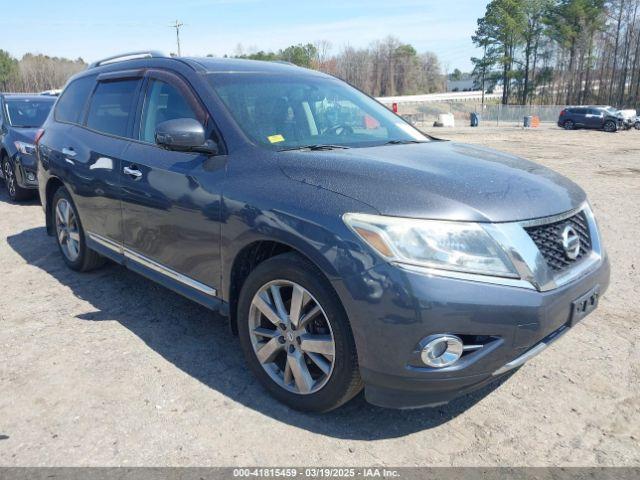  Salvage Nissan Pathfinder