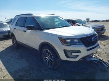  Salvage Ford Explorer