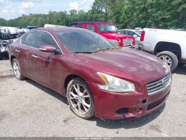  Salvage Nissan Maxima
