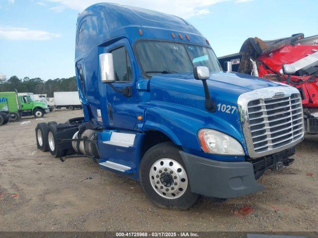  Salvage Freightliner Cascadia 125
