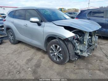  Salvage Toyota Highlander