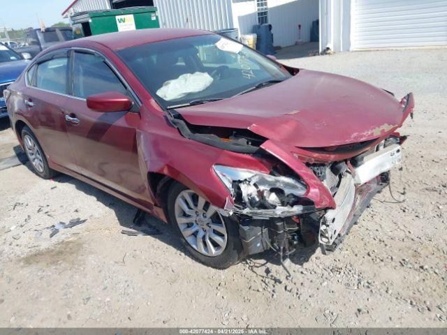  Salvage Nissan Altima