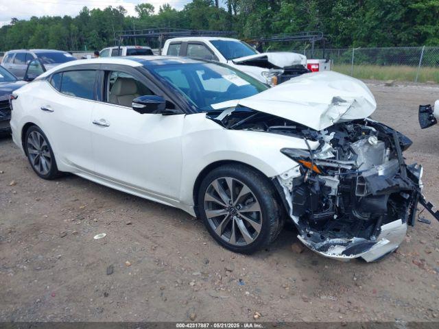  Salvage Nissan Maxima