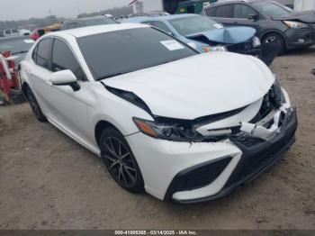  Salvage Toyota Camry