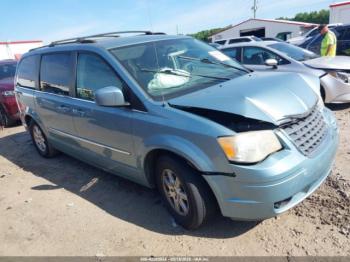  Salvage Chrysler Town & Country