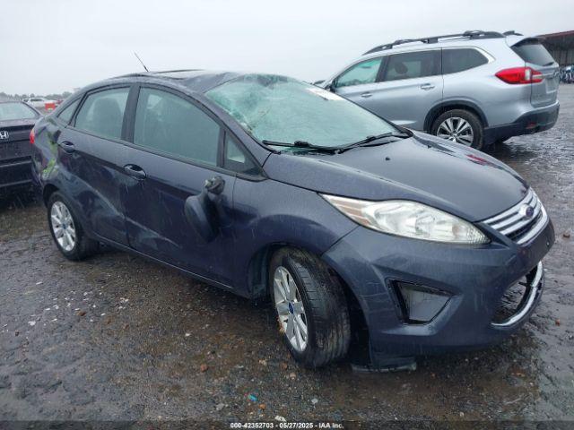  Salvage Ford Fiesta