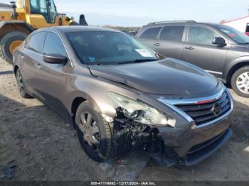  Salvage Nissan Altima