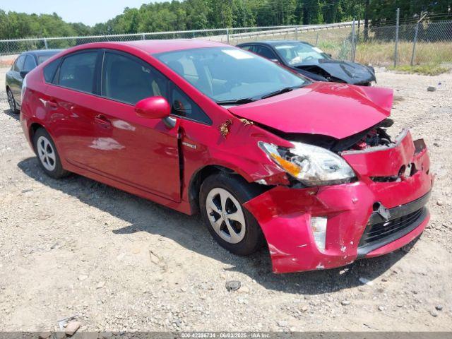  Salvage Toyota Prius