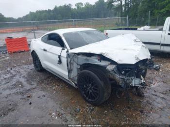  Salvage Ford Mustang