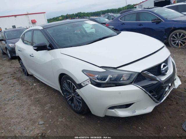  Salvage Nissan Maxima