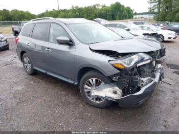  Salvage Nissan Pathfinder