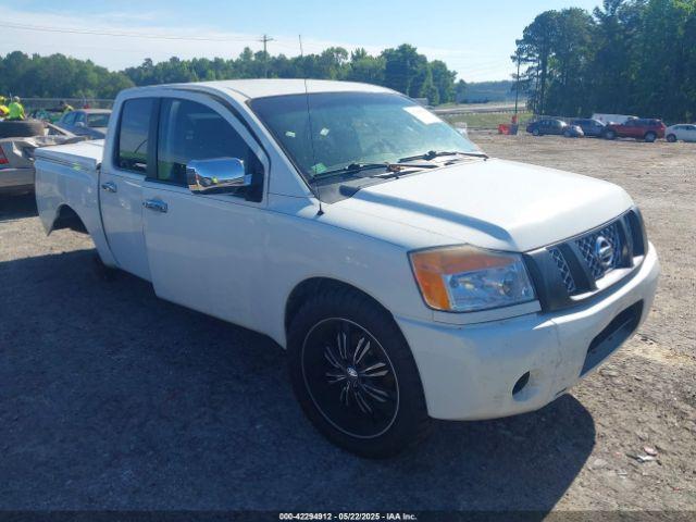  Salvage Nissan Titan