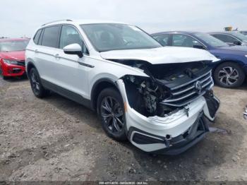  Salvage Volkswagen Tiguan